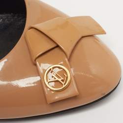 Pre Owned Louis Vuitton Fiance Size 39 Beige/Brown Patent Leather Pumps