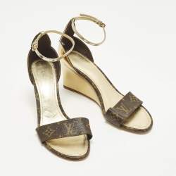 Pre Owned Louis Vuitton Size 39 Gold Coated Canvas and Patent Leather Ankle Strap Wedge Sandals
