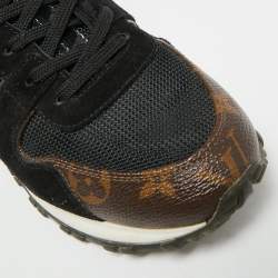 مملوكة مسبقًا Louis Vuitton Run Away Size 36.5 Black/Brown Monogram Canvas and Suede Lace Up Sneakers