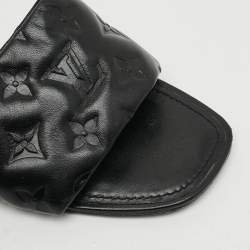 مملوكة مسبقًا صندل سلايد لوي فيتون جلد أسود بنقش مونوغرام مقاس 37