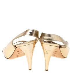 Pre Owned صندل لوي فيتون باربارا سيور متعاكسة فتحة كعب جلد لامع ذهبي مقاس 36.5