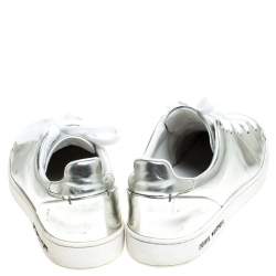 مملوكة مسبقًا حذاء رياضي لوي فيتون فرونتروو منخفض من أعلى جلد فضي ميتاليك مقاس 37