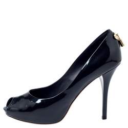 مملوكة مسبقًا حذاء كعب عالي لوي فيتون او ريالي مقدمة مفتوحة نعل سميك جلد لامع أسود مقاس 40