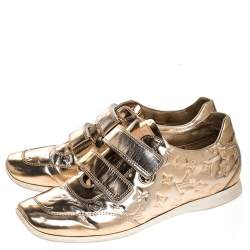 مملوكة مسبقًا Louis Vuitton Metallic Gold Monogram Mirror Tennis Shoes Size 37.5