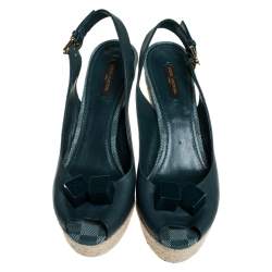 مملوكة مسبقًا صندل لوي فيتون كعب روكي اسبادريل مقدمة مفتوحة نعل سميك فتحة كعب جلد أخضر مقاس 39.5