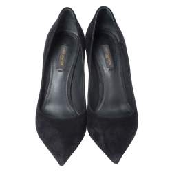 مملوكة مسبقًا Louis Vuitton Black Suede Leather Pointed Toe Pump Size 38