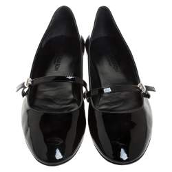 Pre Owned حذاء باليرينا فلات لوي فيتون بطراز ماري جان جلد لامع أسود مقاس 39.5