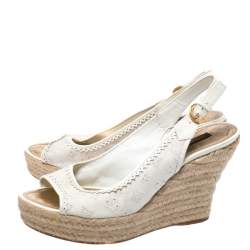 مملوكة مسبقًا Louis Vuitton White Monogram Canvas And Patent Leather Platform Espadrille Wedge Sandals Size 38.5