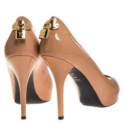 مملوكة مسبقًا Louis Vuitton Nude Patent Leather Oh Really! Peep Toe Platform Pumps Size 38
