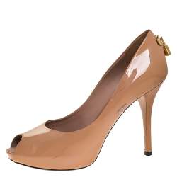 مملوكة مسبقًا Louis Vuitton Nude Patent Leather Oh Really! Peep Toe Platform Pumps Size 38
