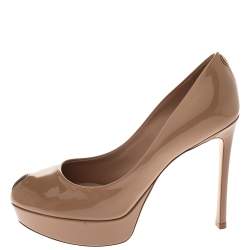 Pre Owned Louis Vuitton Beige Patent Leather LV Logo Peep Toe Platform Pumps Size 37.5