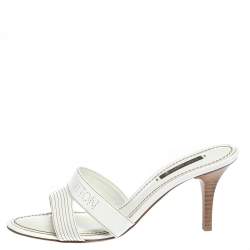 Louis Vuitton White Patent Leather Sunbath Flower Slide Sandals Size 5.5/36  - Yoogi's Closet