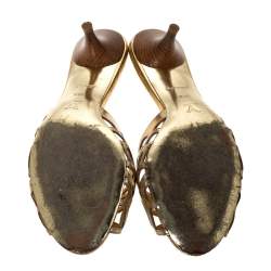 مملوكة مسبقًا Louis Vuitton Metallic Gold Laser Cut Leather Slide Sandals 38.5