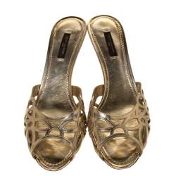 مملوكة مسبقًا Louis Vuitton Metallic Gold Laser Cut Leather Slide Sandals 38.5