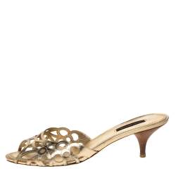 مملوكة مسبقًا Louis Vuitton Metallic Gold Laser Cut Leather Slide Sandals 38.5