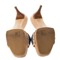 مملوكة مسبقًا صندل سلايد لوي فيتون مزين بفيونكة دنيم مونوغرامي أزرق مقاس 38