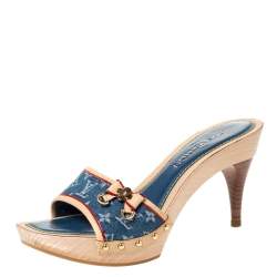 مملوكة مسبقًا صندل سلايد لوي فيتون مزين بفيونكة دنيم مونوغرامي أزرق مقاس 38