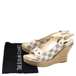 Pre Owned صندل لوي فيتون بفتحة كعب و بكعب روكي و بنعل سميك كانفاس دامييه أزرق سماوي مقاس 38