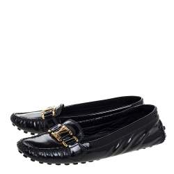 Pre Owned حذاء فلات باليه لوي فيتون أوكسفورد جلد لامع أخضر داكن مقاس 37