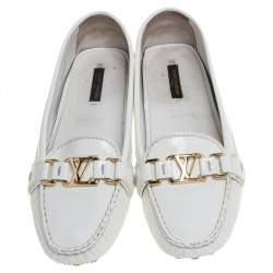 Pre Owned Louis Vuitton White Patent Leather Oxford Loafers Size 40
