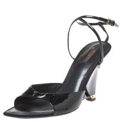 مملوكة مسبقًا Louis Vuitton Black Patent Leather Ankle Strap Wedge Sandals Size 41
