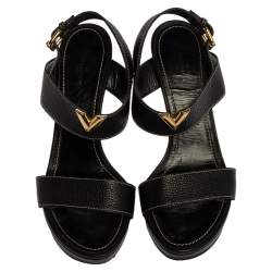 مملوكة مسبقًا Louis Vuitton Black Leather Platform Ankle Strap Sandals Size 40