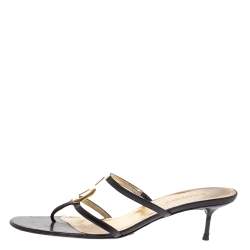 Pre Owned Dolce And Gabbana Black Leather D&G Metal Logo Embellished Thong Kitten Heel Sandals Size 40.5
