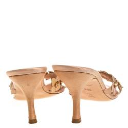 مملوكة مسبقًا Louis Vuitton Metallic Rose Gold Leather Flower Detail Crystal Embellished Slide Sandals Size 38.5