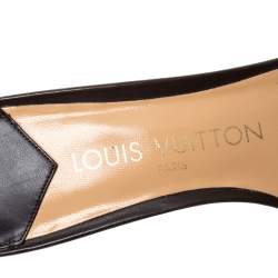 مملوكة مسبقًا Louis Vuitton Vintage Green Canvas And Brown Leather Trim Open Toe Sandals Size 38.5