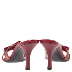 مملوكة مسبقًا صندل سلايد لوي فيتون ساتان شيري بلوسوم مونوغرامي أحمر مقاس 38