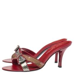 مملوكة مسبقًا صندل سلايد لوي فيتون ساتان شيري بلوسوم مونوغرامي أحمر مقاس 38