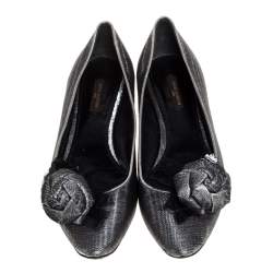 Louis Vuitton Silver/Black Lamé Fabric Rose Applique Embellished Ballet Flats Size 39.5
