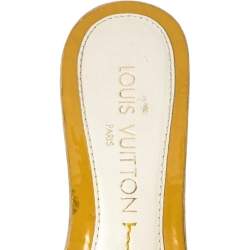 مملوكة مسبقًا Louis Vuitton Yellow Patent Leather Trim and PVC Bow Detail Platform Clogs Size 36.5