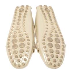 Pre Owned Louis Vuitton Light Cream Patent Leather Oxford  Loafers Size 37