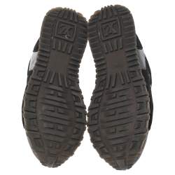مملوكة مسبقًا Louis Vuitton Black Monogram Canvas, Leather and Mesh Run Away Lace Up Sneakers Size 39