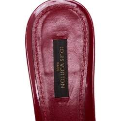 مملوكة مسبقًا Louis Vuitton Red Canvas and Leather Trim Slide Sandals Size 38.5