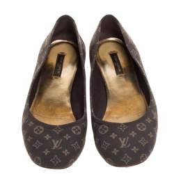 مملوكة مسبقًا Louis Vuitton Ebene Monogram Mini Lin Ballet Flats Size 36
