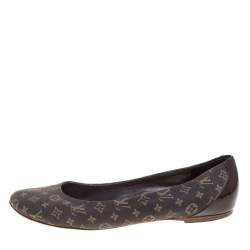 مملوكة مسبقًا Louis Vuitton Ebene Monogram Mini Lin Ballet Flats Size 36