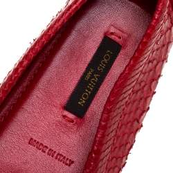 Pre Owned حذاء لوفرز لوي فيتون جلد ثعبان أحمر مقاس 35