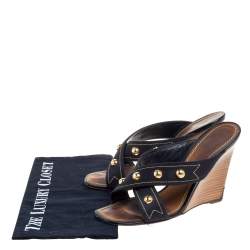مملوكة مسبقًا Louis Vuitton Black Canvas Studded Wedge Cross Strap Sandals Size 38
