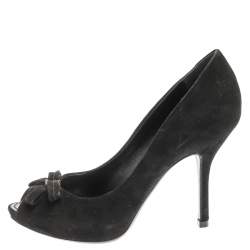 مملوكة مسبقًا حذاء كعب عالي لوي فيتون مزين فيتونكة مقدمة مفتوحة سويدي أسود مقاس 38