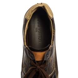 مملوكة مسبقًا حذاء رياضي لوي فبتون غلوب تروتر جلد لامع و كانفاس مونوغرامي بني  مقاس 40.5