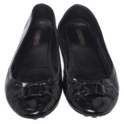 مملوكة مسبقًا Louis Vuitton Black Patent Leather Oxford Flats Size 40