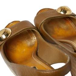 Pre Owned صندل لوي فيتون كعب روكي إسبادريل مقدمة مفتوحة نعل سميك فتحة كعب جلد أخضر زيتوني مقاس 37