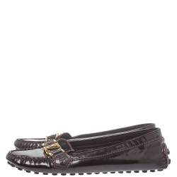 مملوكة مسبقًا حذاء لوفرز لوي فيتون جلد لامع عنابي مقاس 38