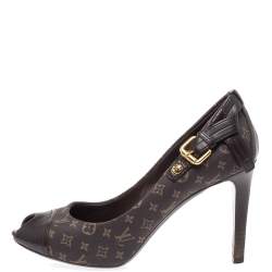 Pre Owned Louis Vuitton Brown Monogram Mini Lin Canvas And Leather Buckle Detail Peep Toe Pumps Size 37