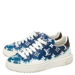 مملوكة مسبقًا Louis Vuitton Blue/White Patent Monogram Canvas Escale Time Out Sneakers Size 38