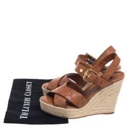 مملوكة مسبقًا صندل لوي فيتون فورمينترا كعب روكي إسبادريل جلد اديل مونوغرامي بني فاتح مقاس 38