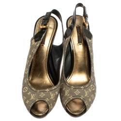 مملوكة مسبقًا صندل لوي فيتون كيس مي جلد لامع وكانفاس مونوغرامي ميني لين أبيض وأزرق فتحة كعب مقاس 41