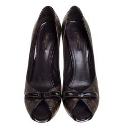 Pre Owned حذاء كعب عالي لوي فيتون ماليبو كانفاس مونوغرامي وجلد لامع مقدمة مفتوحة مقاس 40.5